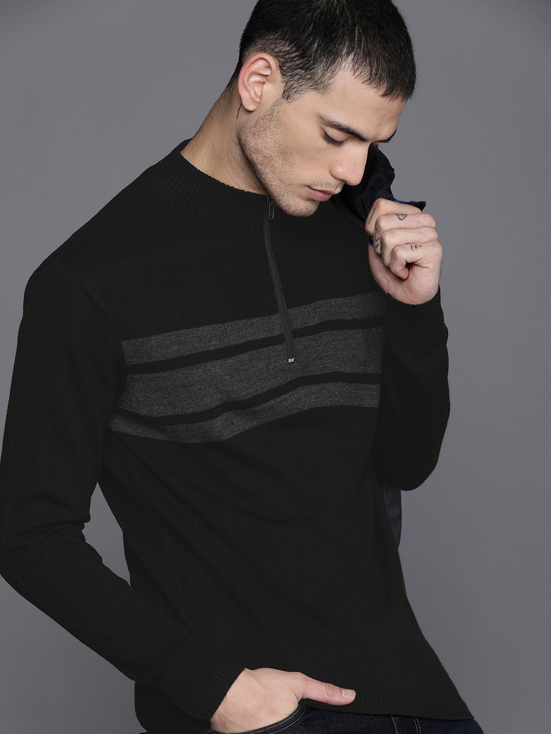 

WROGN Men Black & Grey Striped Pullover Sweater