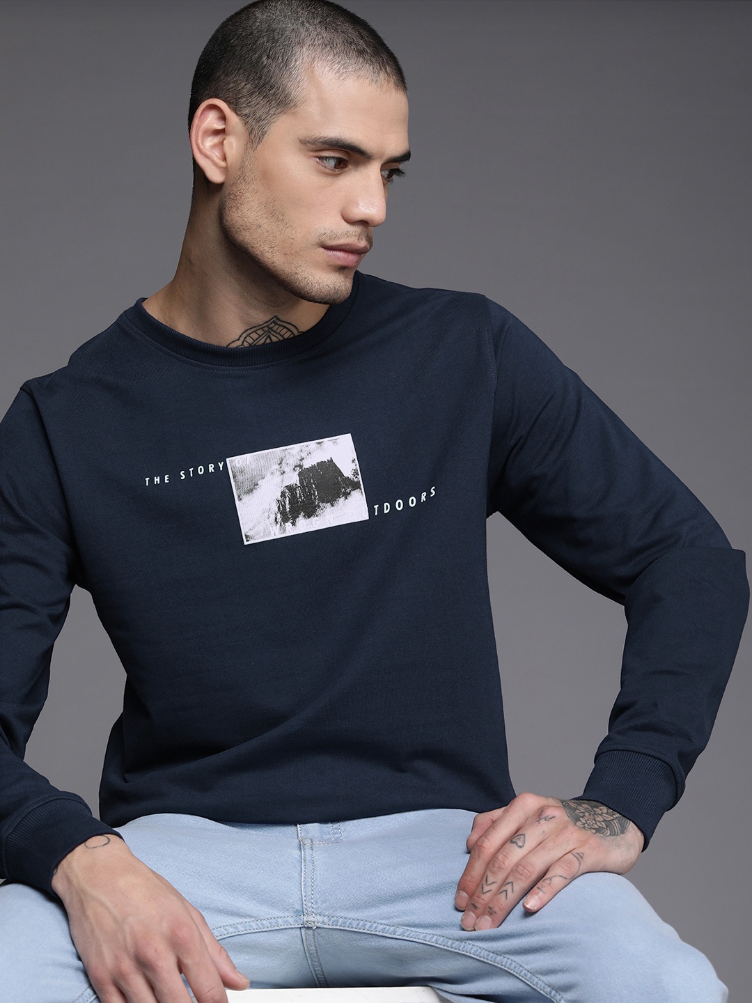 

WROGN Men Navy Blue Brand Logo Printed Applique Sweatshirt