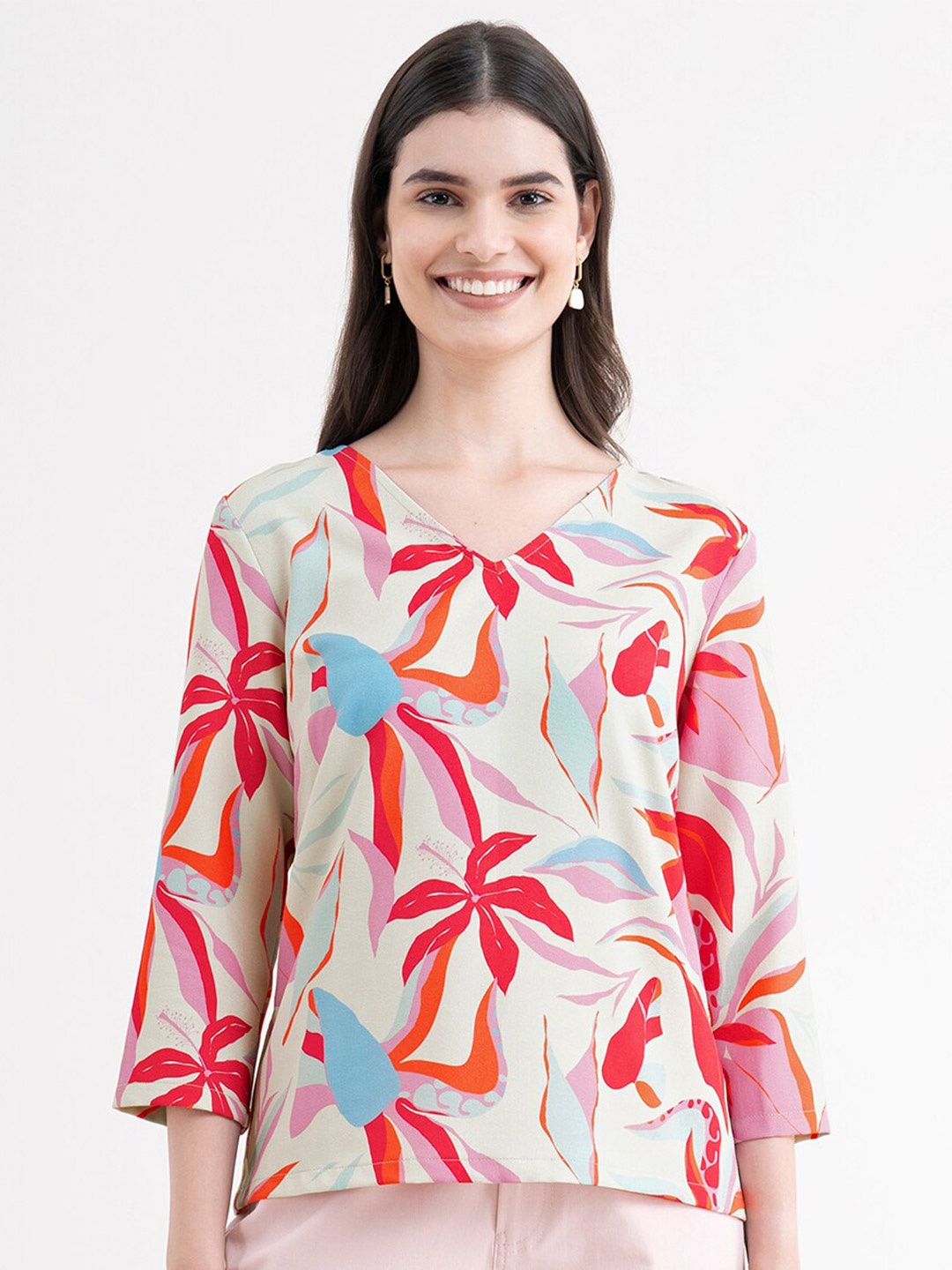 

FableStreet Women Beige & Red Floral Print Top