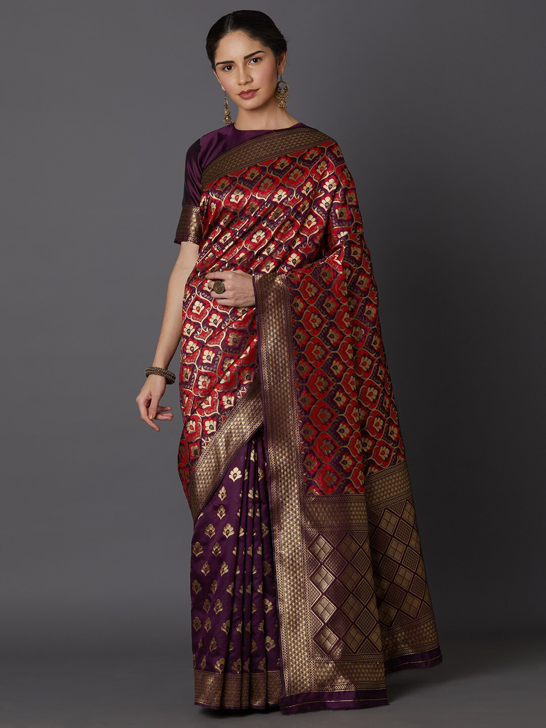 

Mitera Maroon & Gold-Toned Woven Design Zari Silk Blend Kanjeevaram Saree