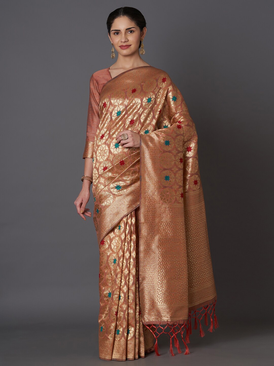 

Mitera Gold-Toned & Green Ethnic Motifs Zari Silk Blend Kasavu Saree