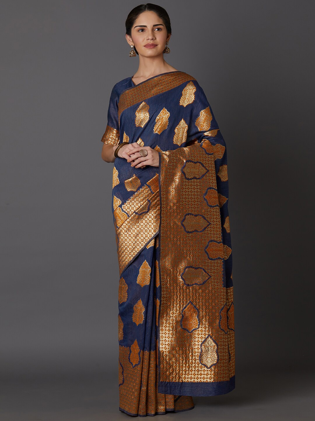 

Mitera Navy Blue & Gold-Toned Woven Design Zari Silk Blend Kanjeevaram Saree