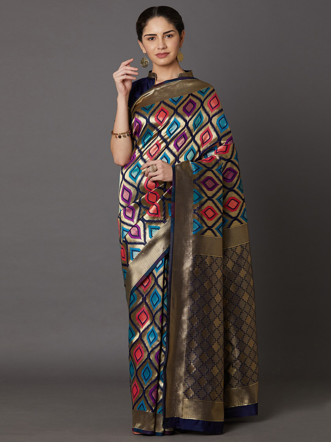 

Mitera Navy Blue & Gold-Toned Zari Silk Blend Kanjeevaram Saree