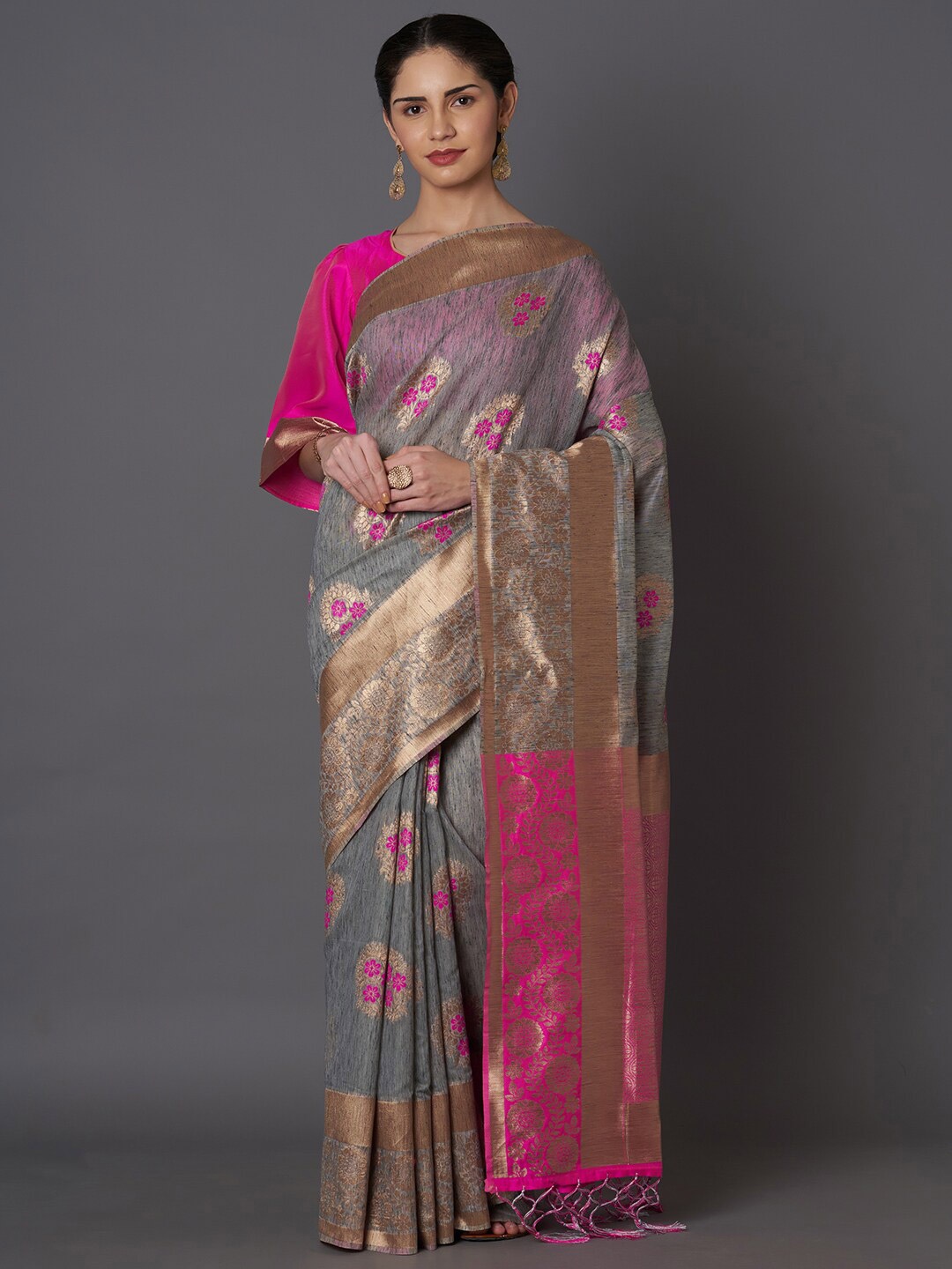 

Mitera Grey & Pink Floral Zari Silk Blend Kasavu Saree