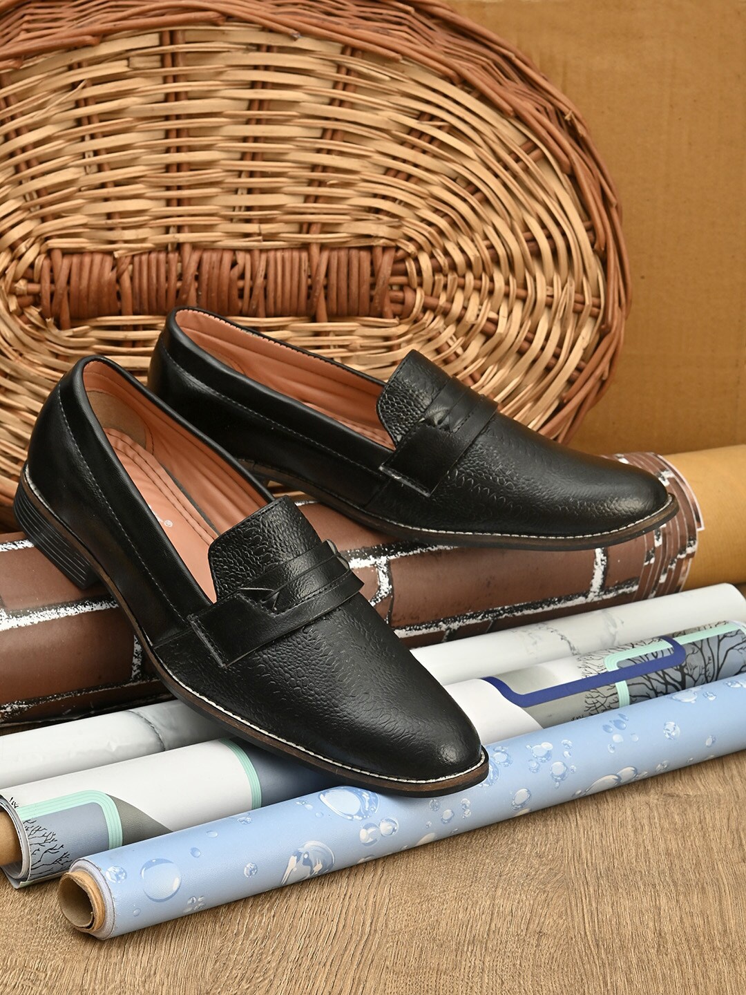 

Sir Corbett Men Black Solid Formal Loafers