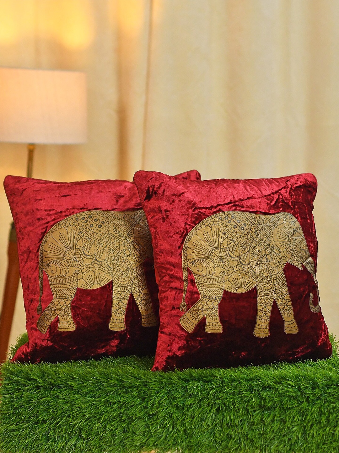 

Molly & Michel Red & Brown Set of 2 Velvet Square Cushion Covers