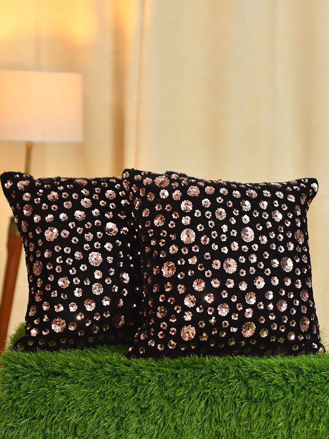 

Molly & Michel Adults Black & Rose Gold Set of 2 Embellished Velvet Square Cushion Covers