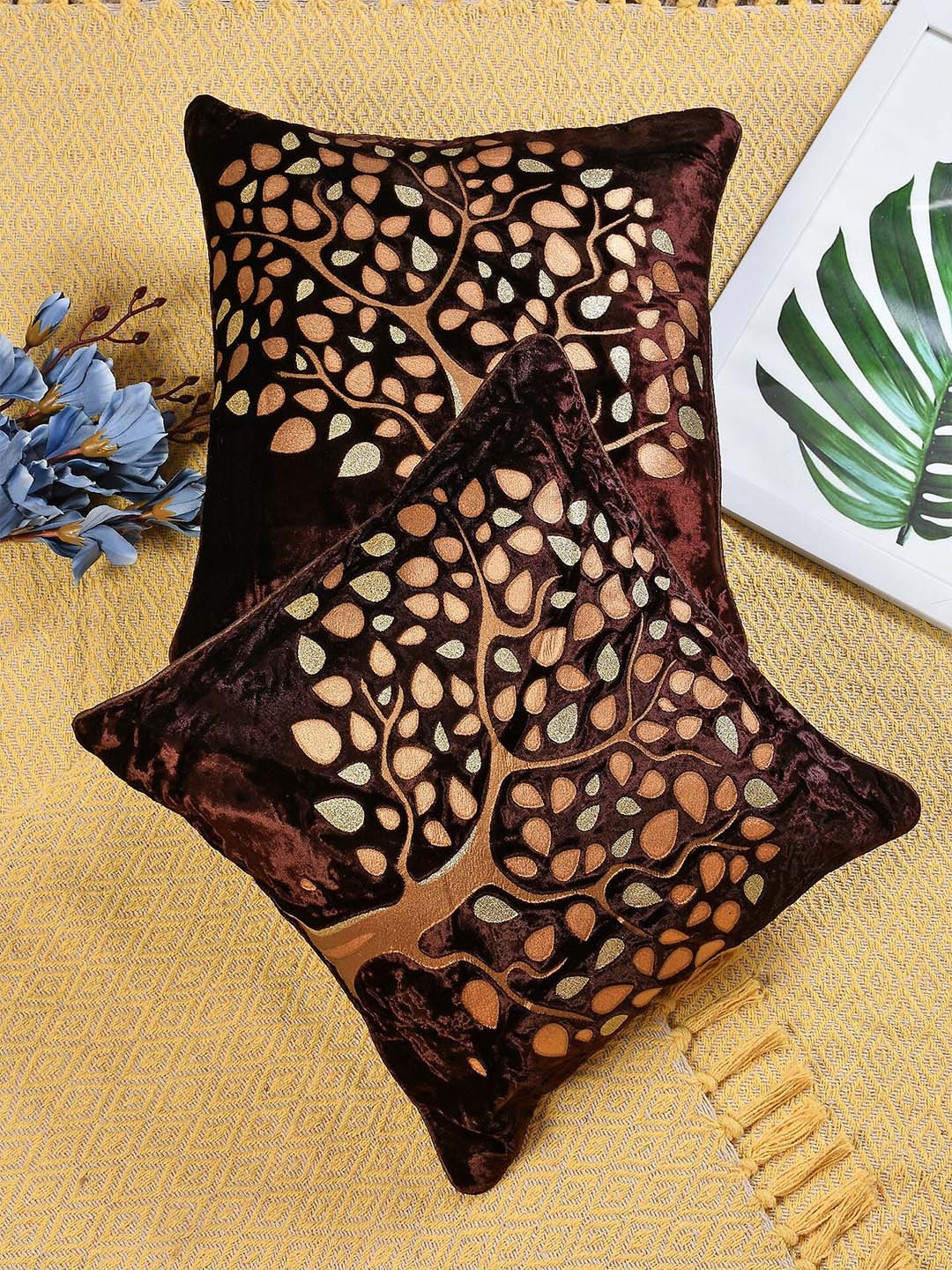 

Molly & Michel Brown Set of 2 Velvet Square Cushion Covers
