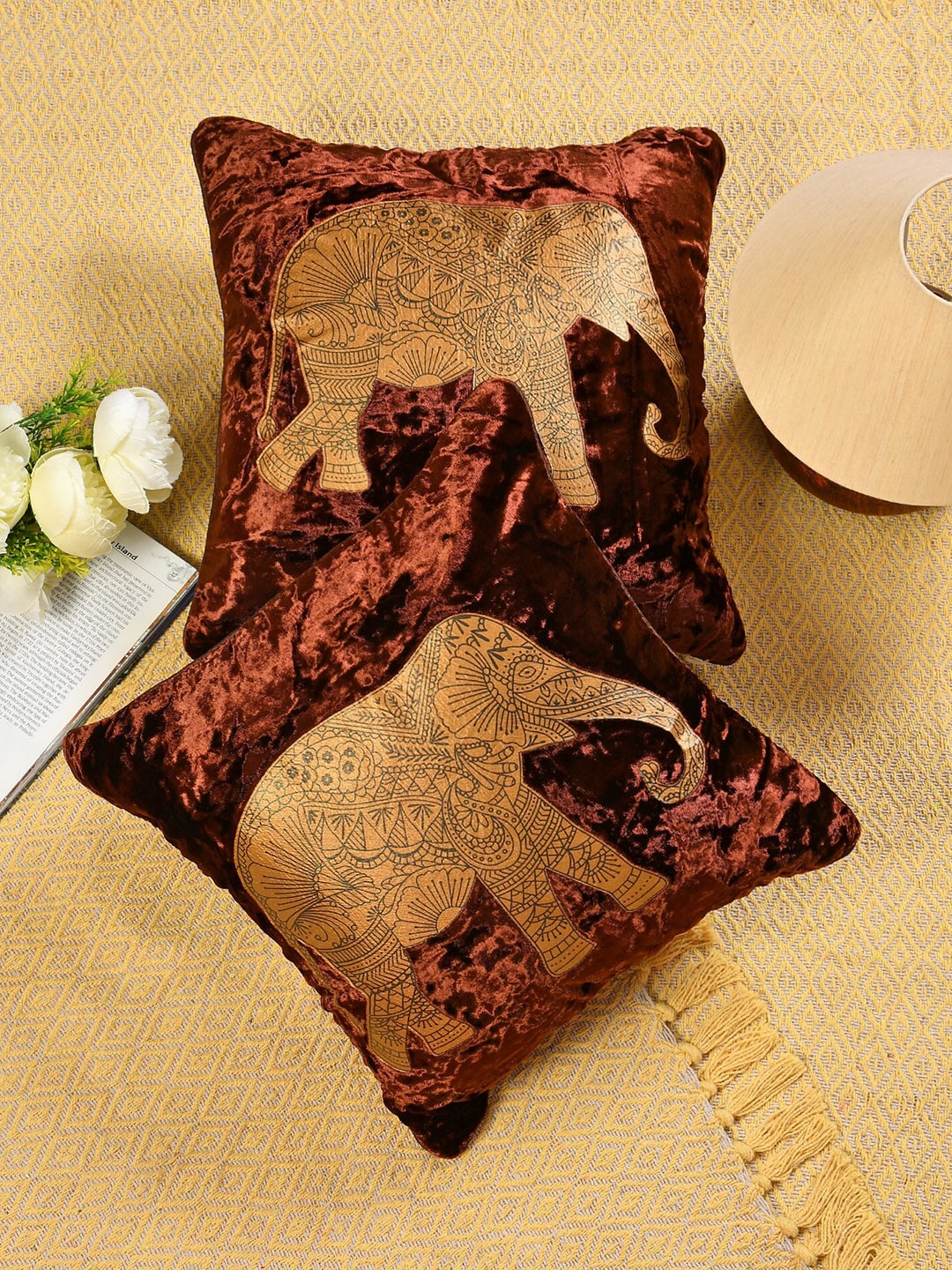 

Molly & Michel Brown Set of 2 Velvet Square Cushion Covers of 40 cm x 40 cm