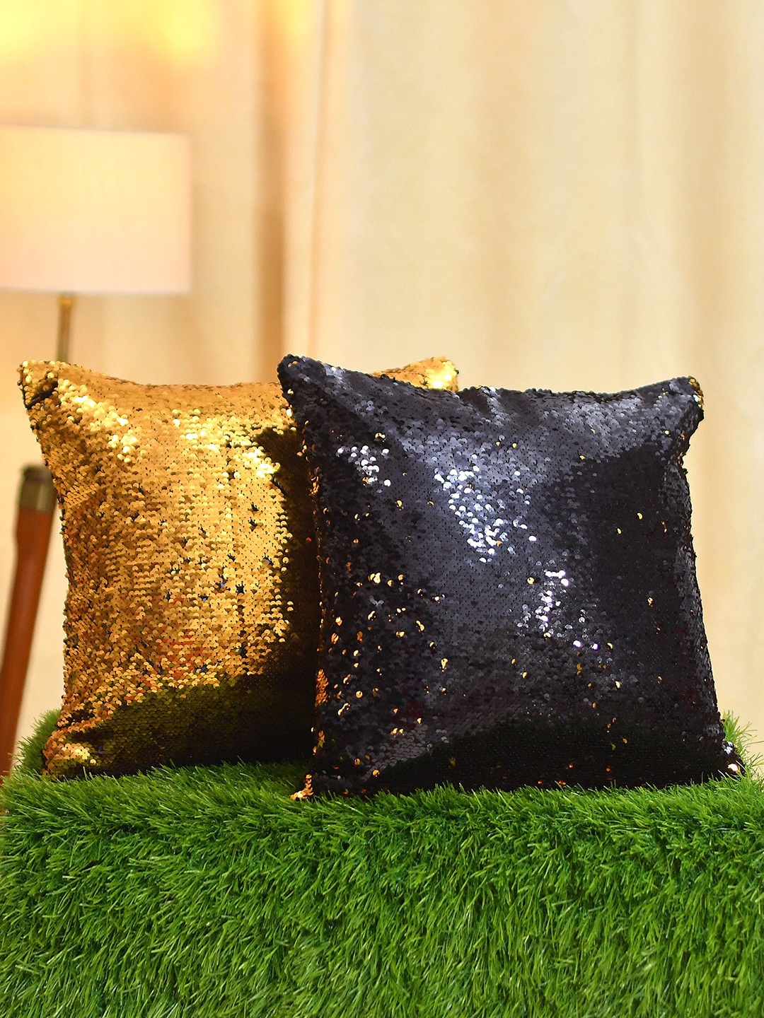 

Molly & Michel Black & Gold-Toned Set of 2 Velvet Square Cushion Covers