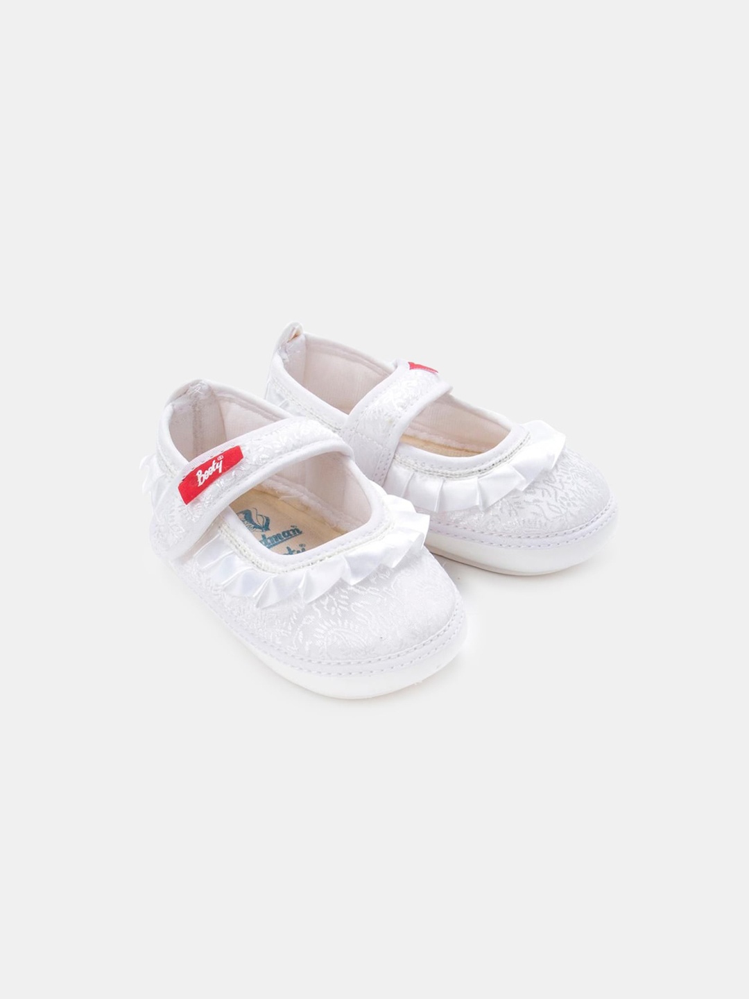 

Hopscotch Girls White Ballerinas With Bows Flats