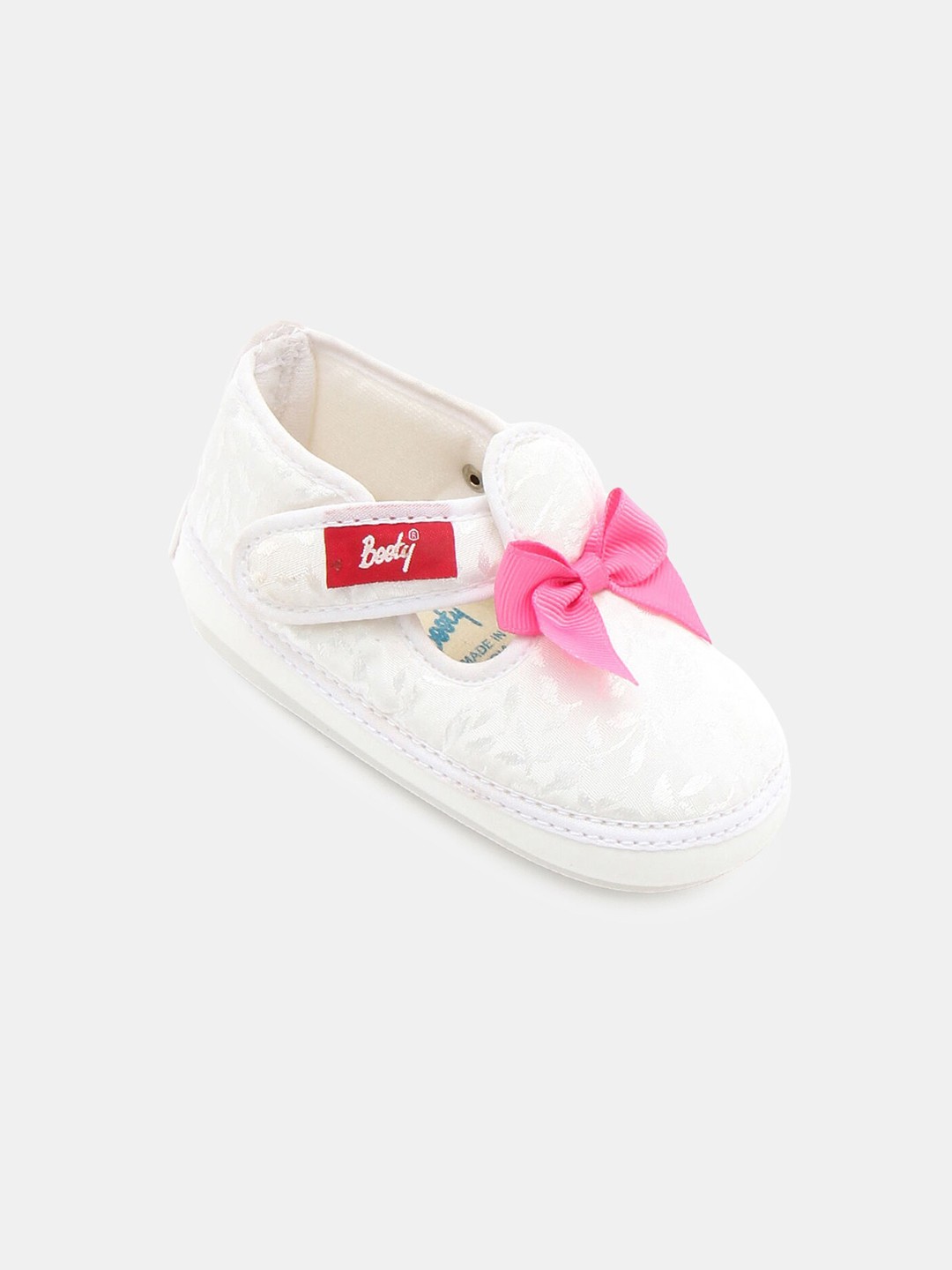 

Hopscotch Girls White Printed Slip-On Sneakers