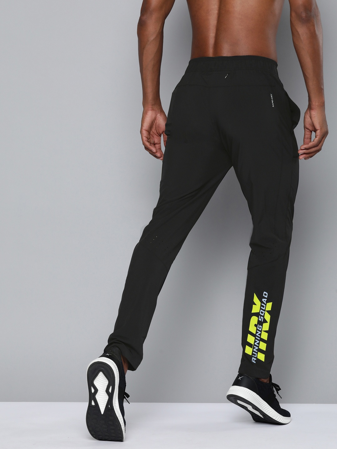 

HRX by Hrithik Roshan Men Printed Track Pant, Black