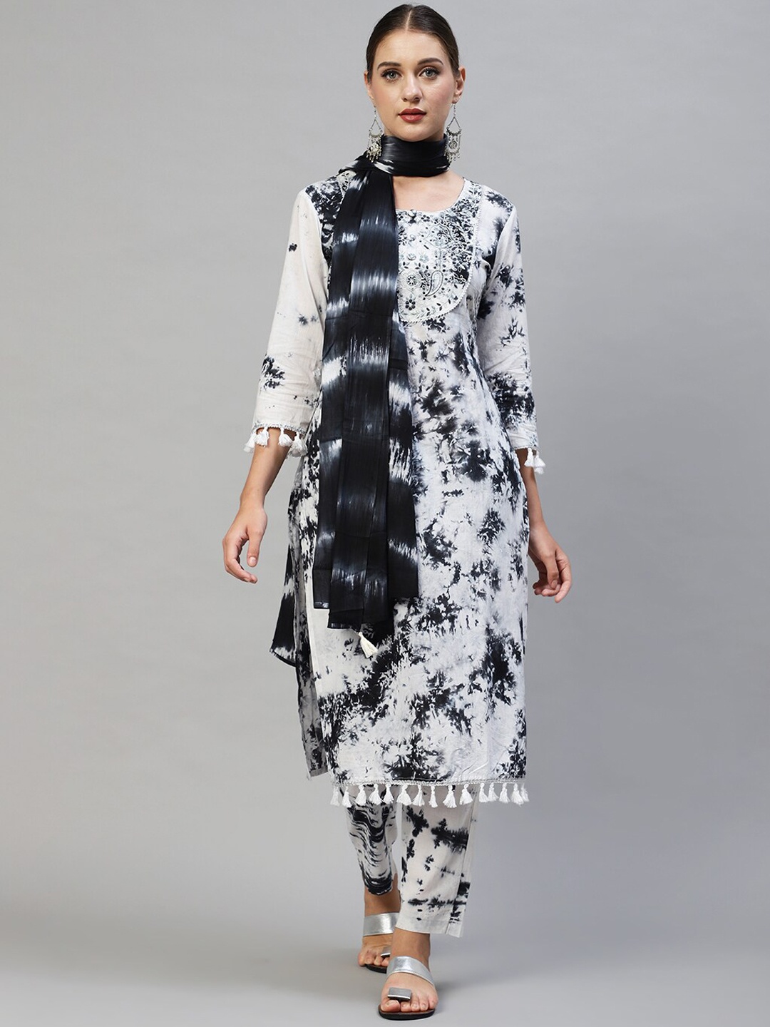 

FASHOR Women White Printed Pure Cotton Kurta with Trousers