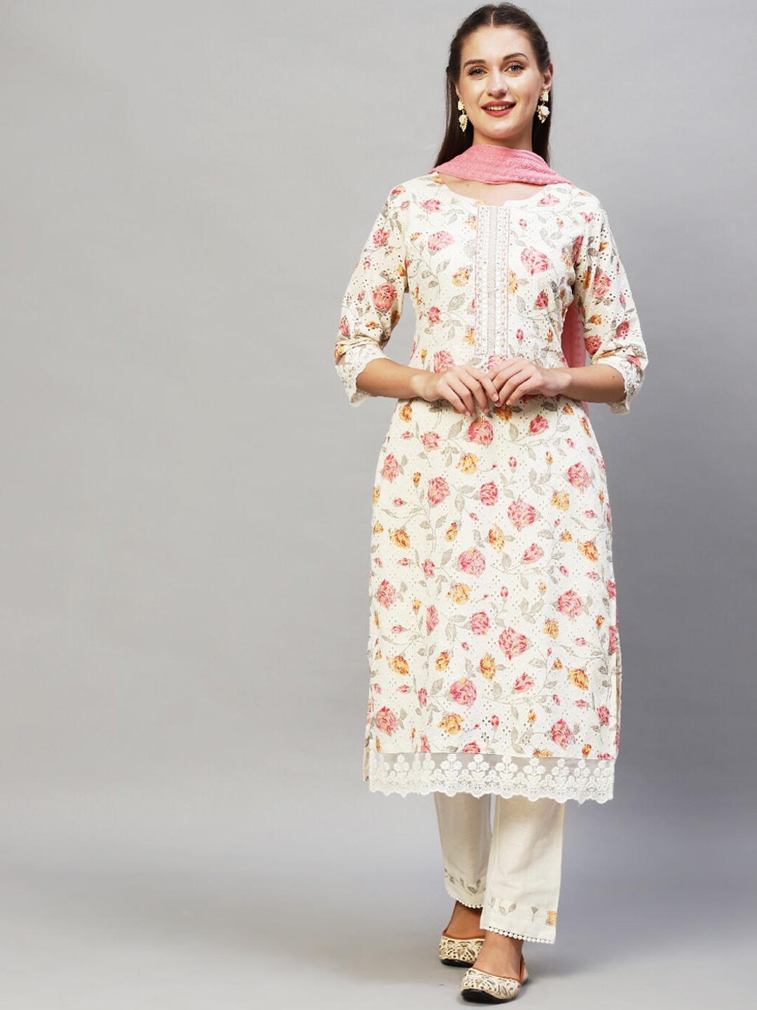 

FASHOR Women Off White Floral Printed Pure Cotton Kurta with Trousers & With Dupatta