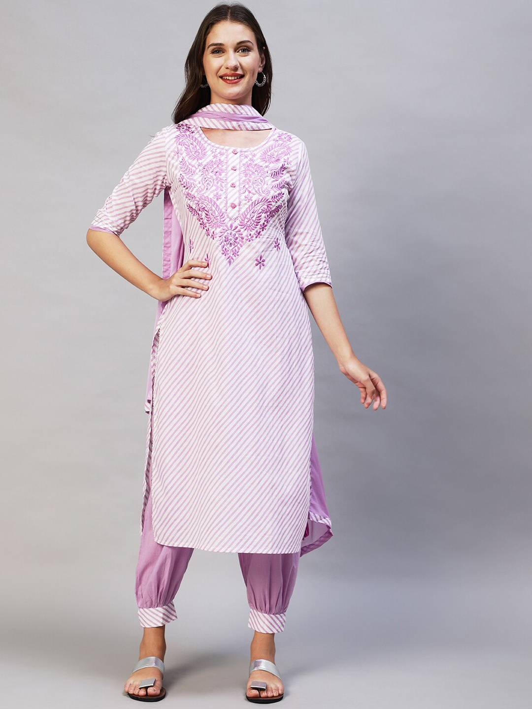 

FASHOR Women Purple Floral Embroidered Pure Cotton Kurta with Trousers