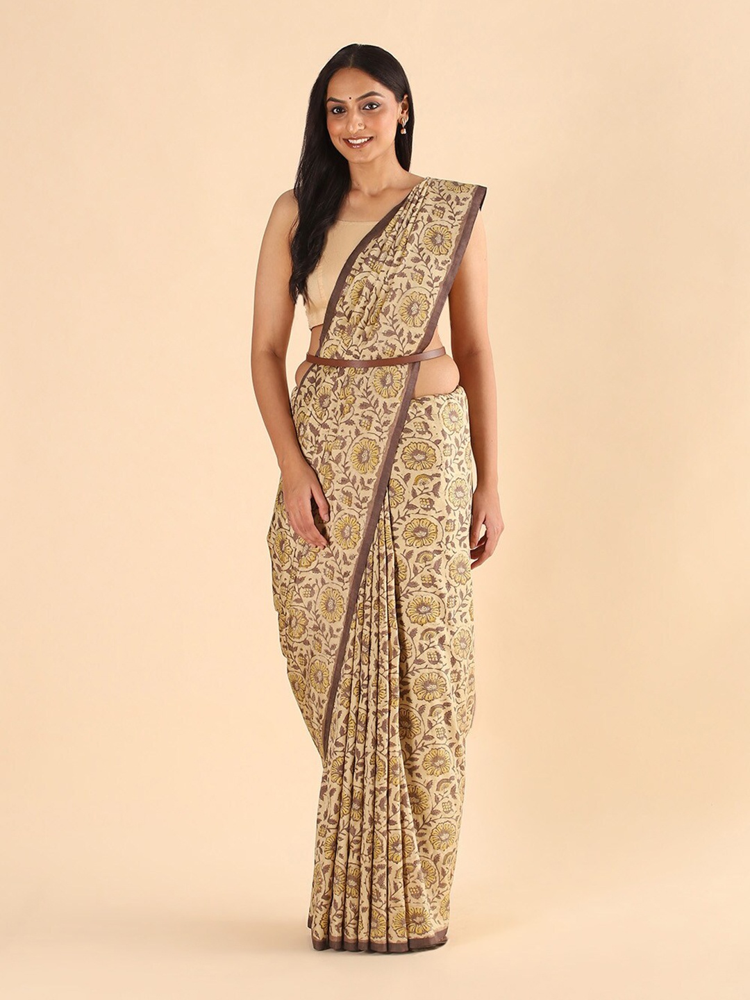 

Taneira Beige & Brown Floral Pure Silk Block Print Saree