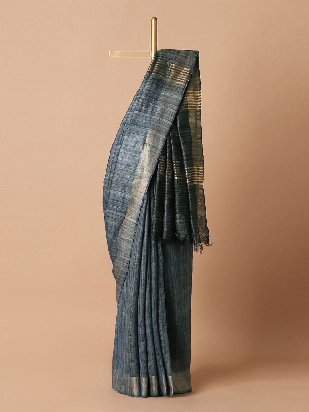 

Taneira Grey & Gold-Toned Woven Design Zari Pure Silk Tussar Saree