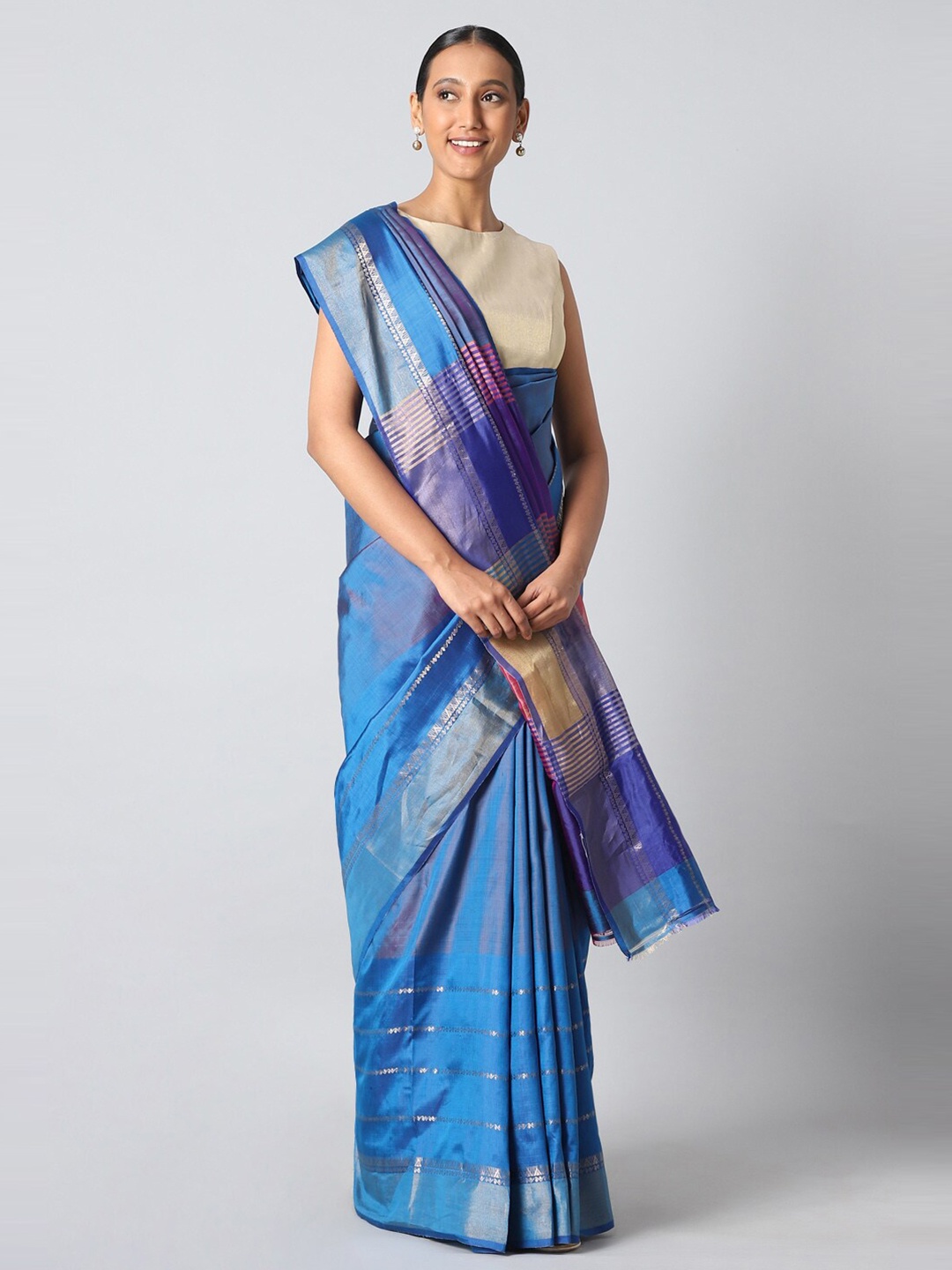 

Taneira Blue & Gold-Toned Zari Pure Silk Saree