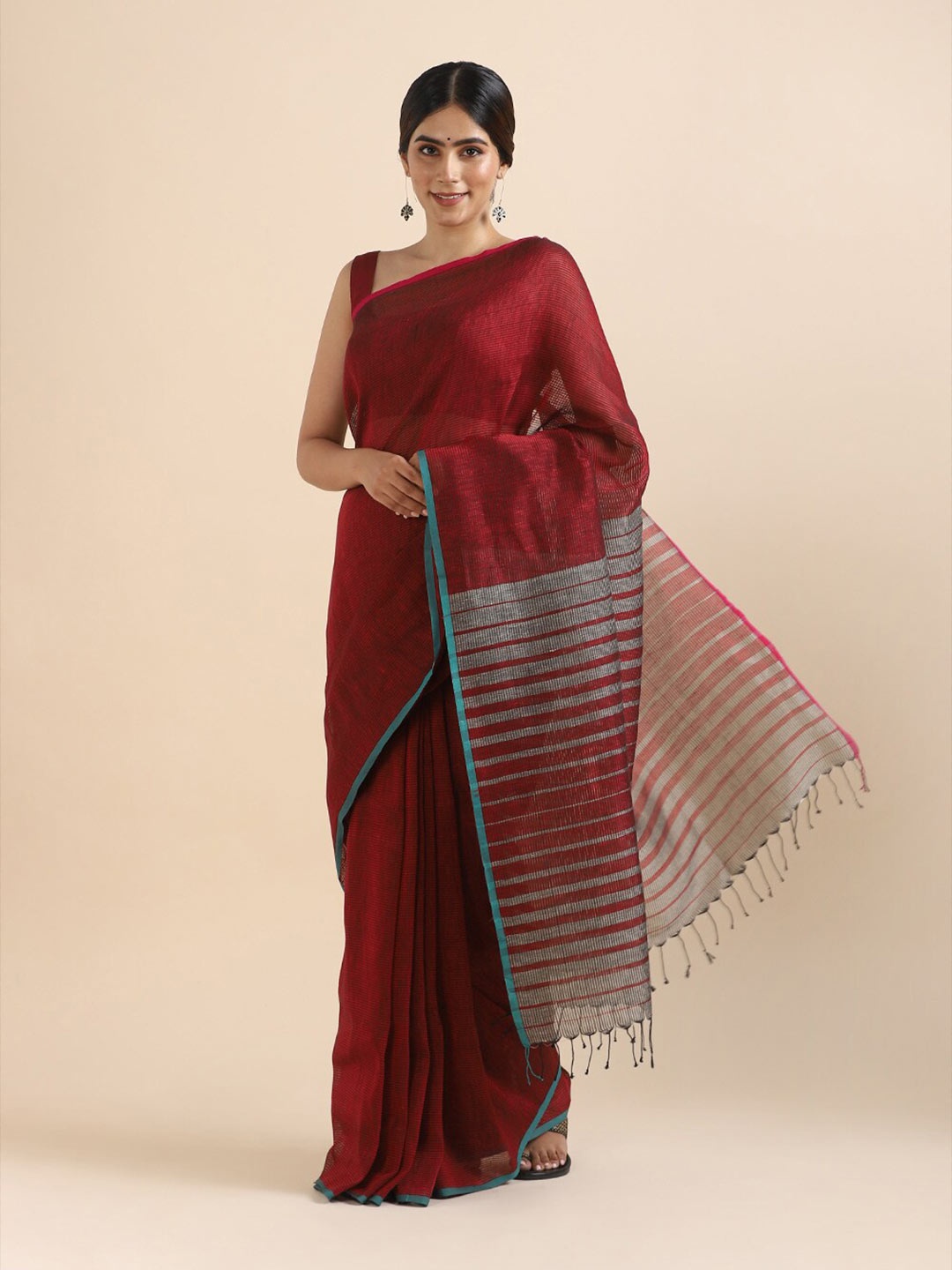 

Taneira Red & Blue Pure Linen Saree