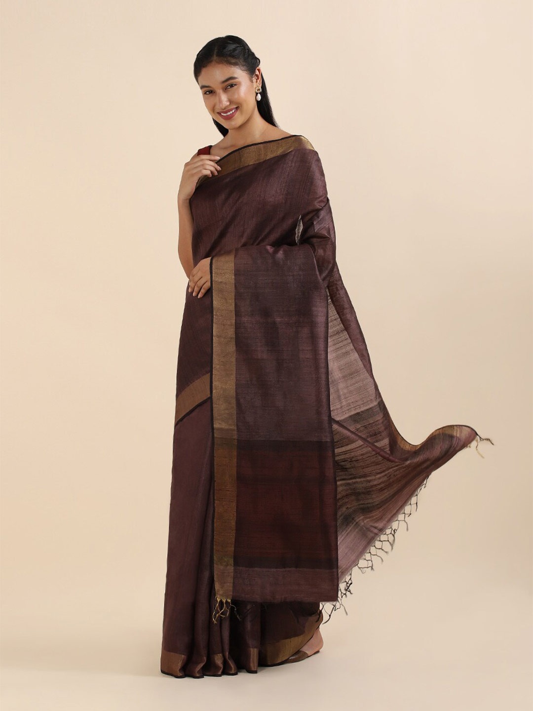 

Taneira Women Brown & Gold-Toned Woven Design Zari Pure Silk Bhagalpuri Saree