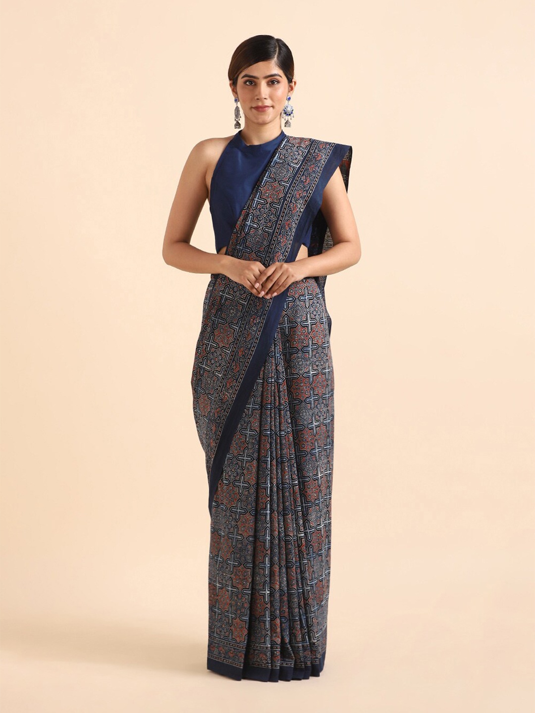 

Taneira Women Blue Pure Cotton Ajrakh Printed Saree
