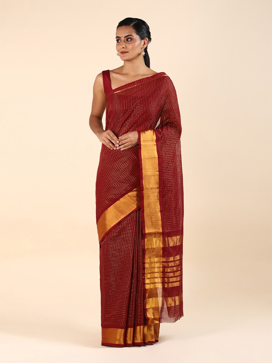 

Taneira Maroon & Gold-Toned Woven Design Zari Pure Cotton Venkatgiri Saree