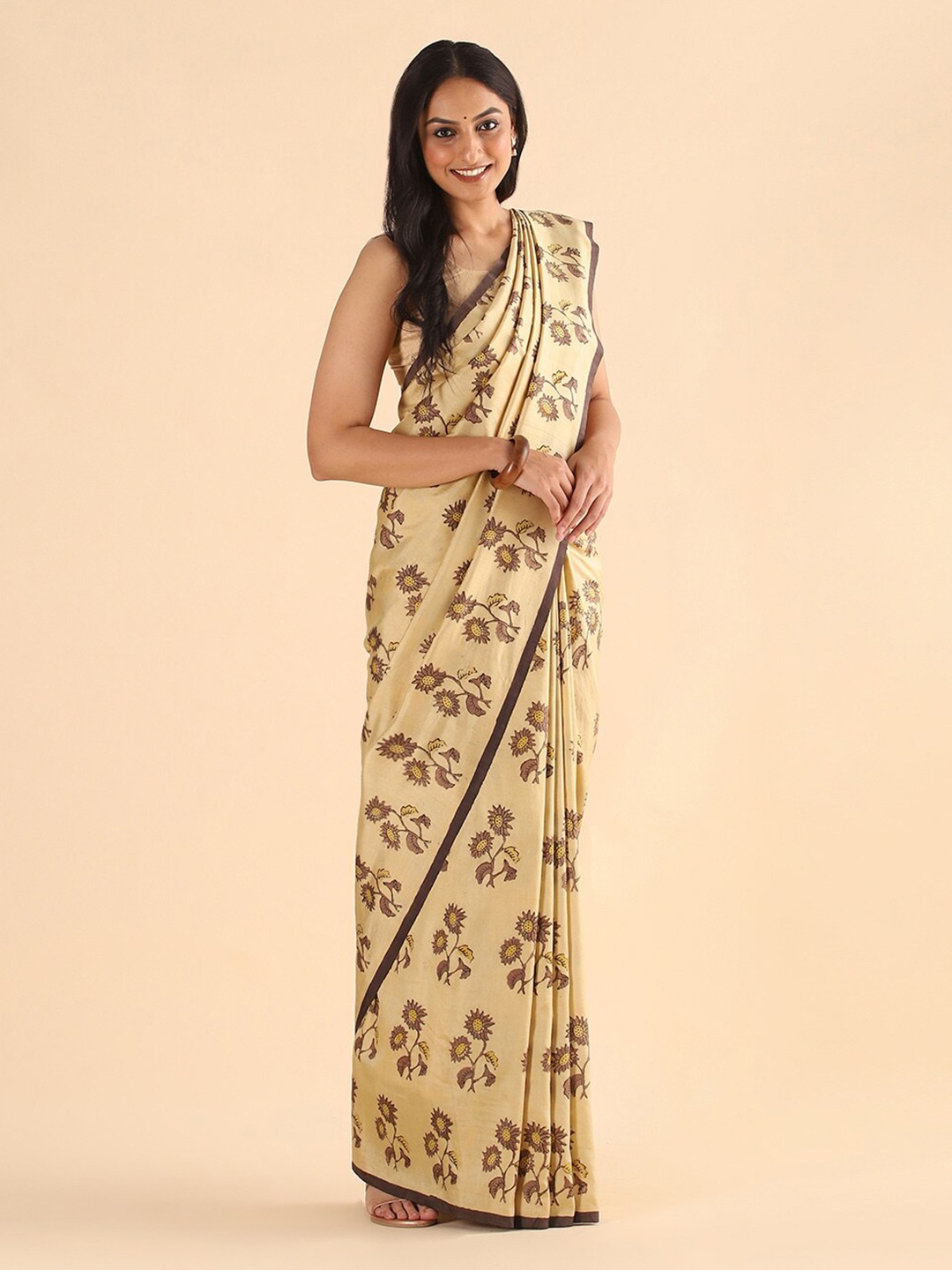 

Taneira Brown Floral Pure Silk Block Print Saree