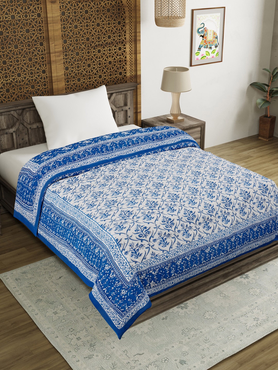 

BLOCKS OF INDIA Blue & White Ethnic Motifs Mild Winter 350 GSM Single Bed Quilt