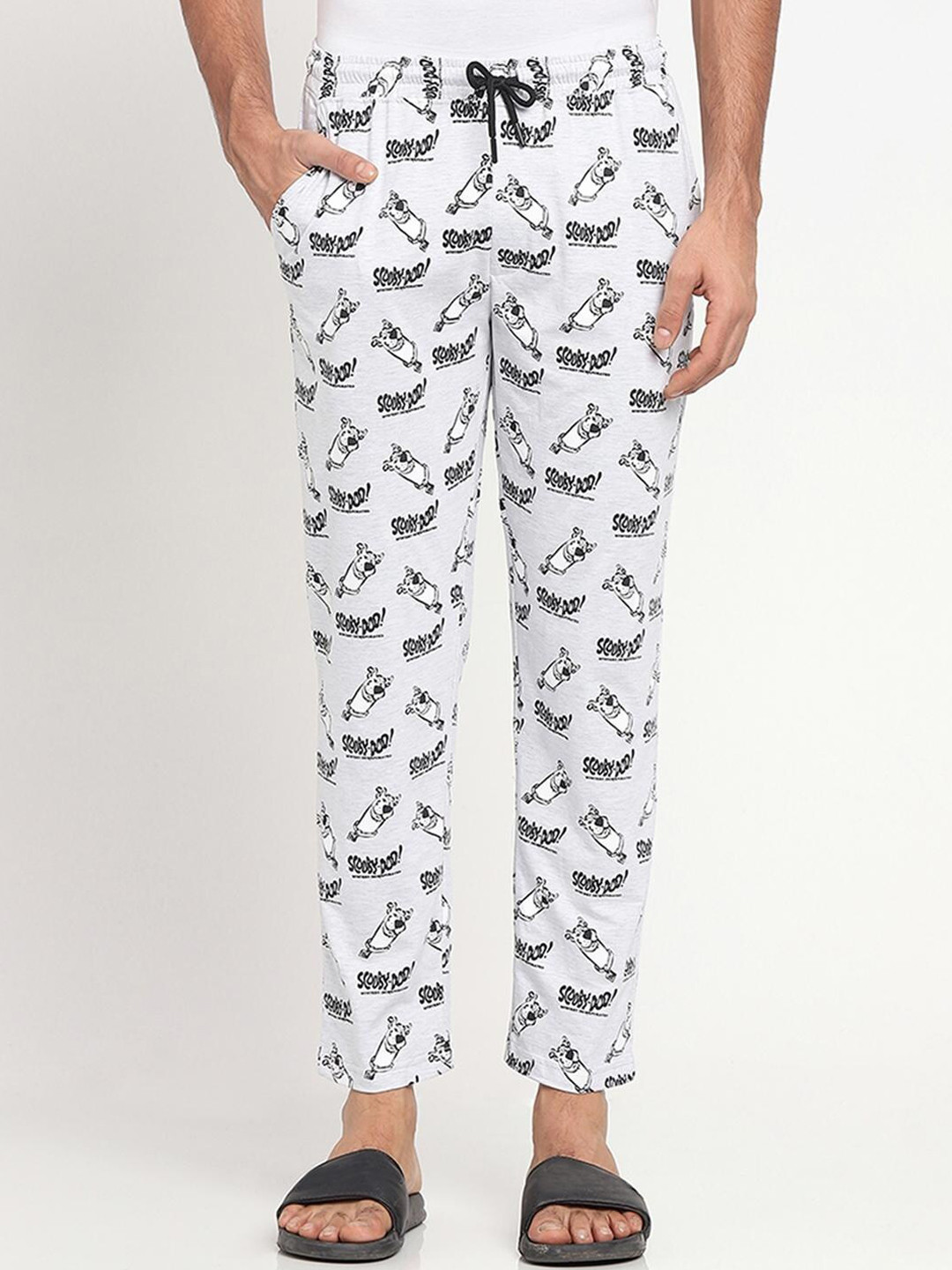 

Bewakoof Men Grey & Black Printed Lounge Pants