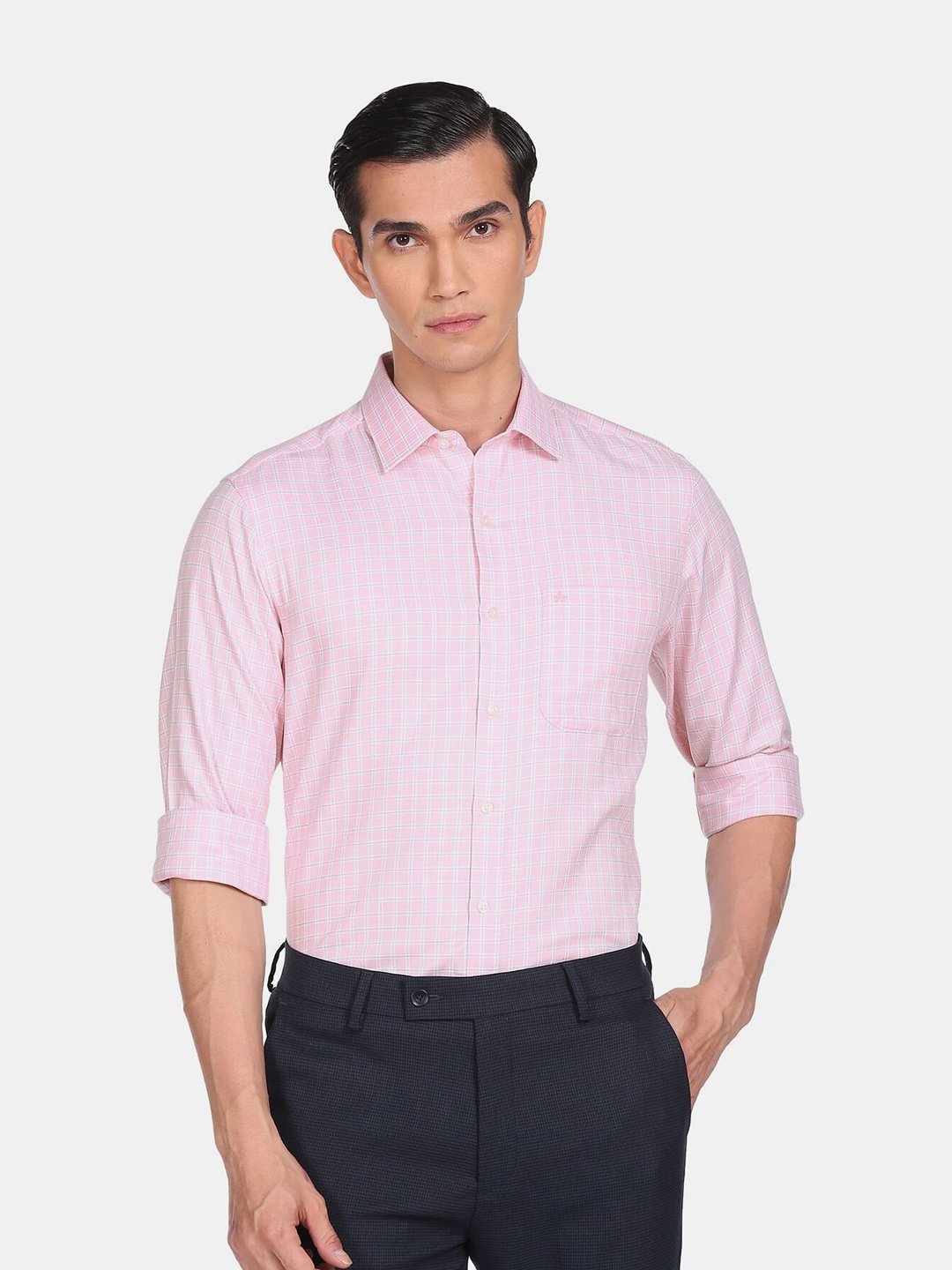 

Arrow Men Pink Checked Cotton Formal Shirt