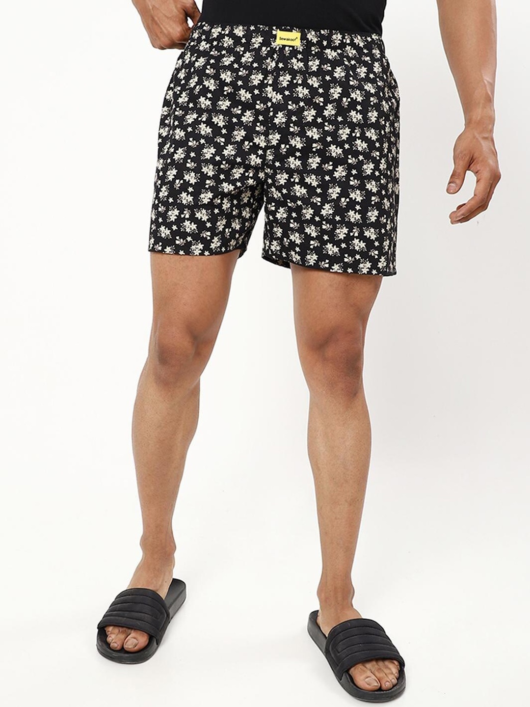 

Bewakoof Men Black Printed Pure Cotton Boxers