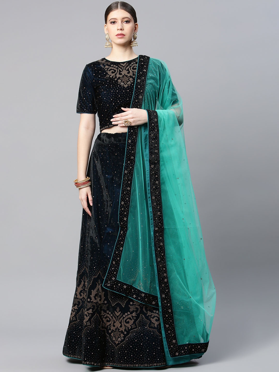 

CAMPAIGN TRENDS Navy Blue & Gold-Toned Semi-Stitched Lehenga & Unstitched Blouse