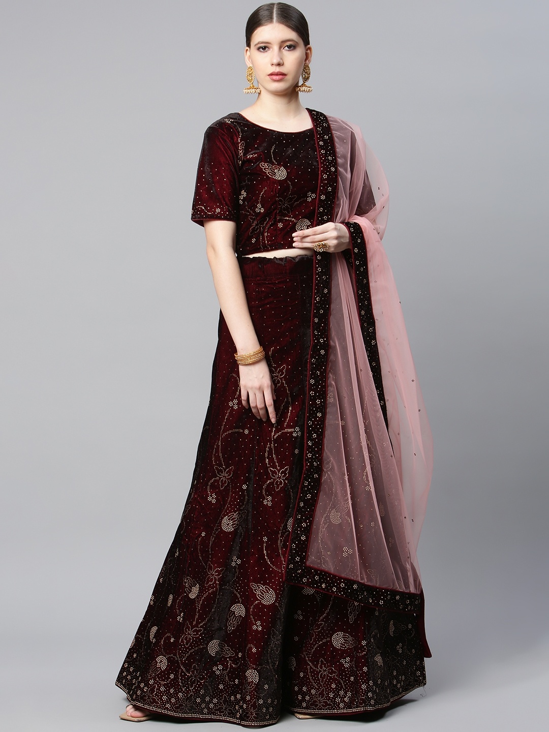

CAMPAIGN TRENDS Maroon & Gold-Toned Semi-Stitched Lehenga & Unstitched Blouse & Dupatta