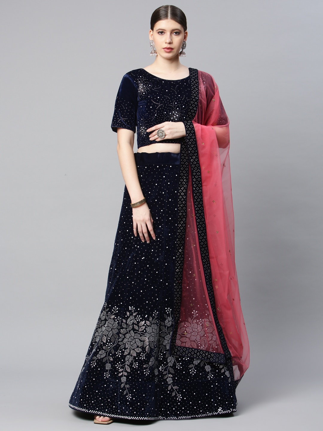 

CAMPAIGN TRENDS Navy Blue & Silver-Toned Semi-Stitched Lehenga & Unstitched Blouse