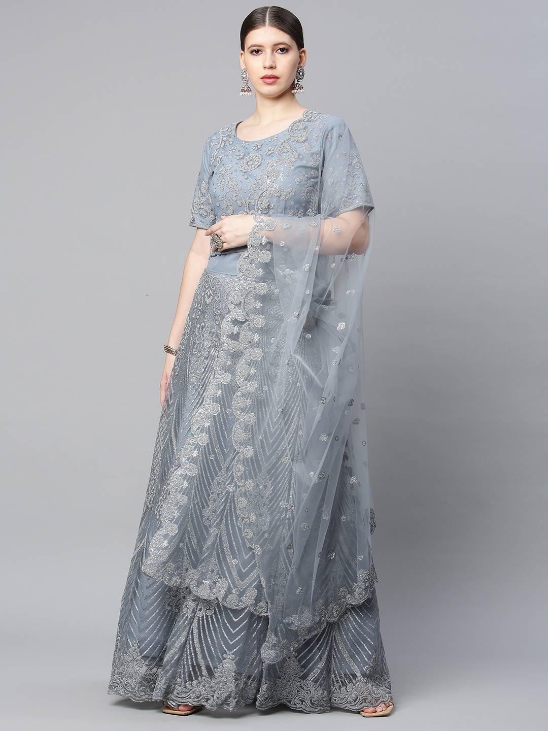 

CAMPAIGN TRENDS Grey & Silver-Toned Semi-Stitched Lehenga & Unstitched Blouse & Dupatta