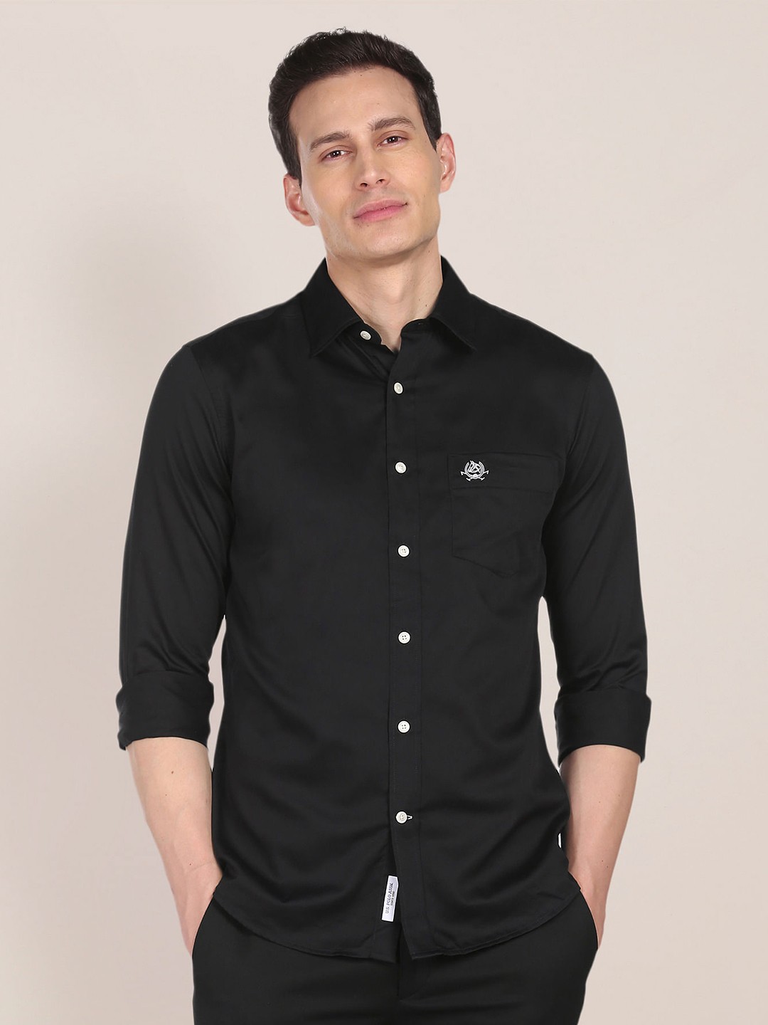 

U S Polo Assn Men Black Solid Slim Fit Casual Shirt