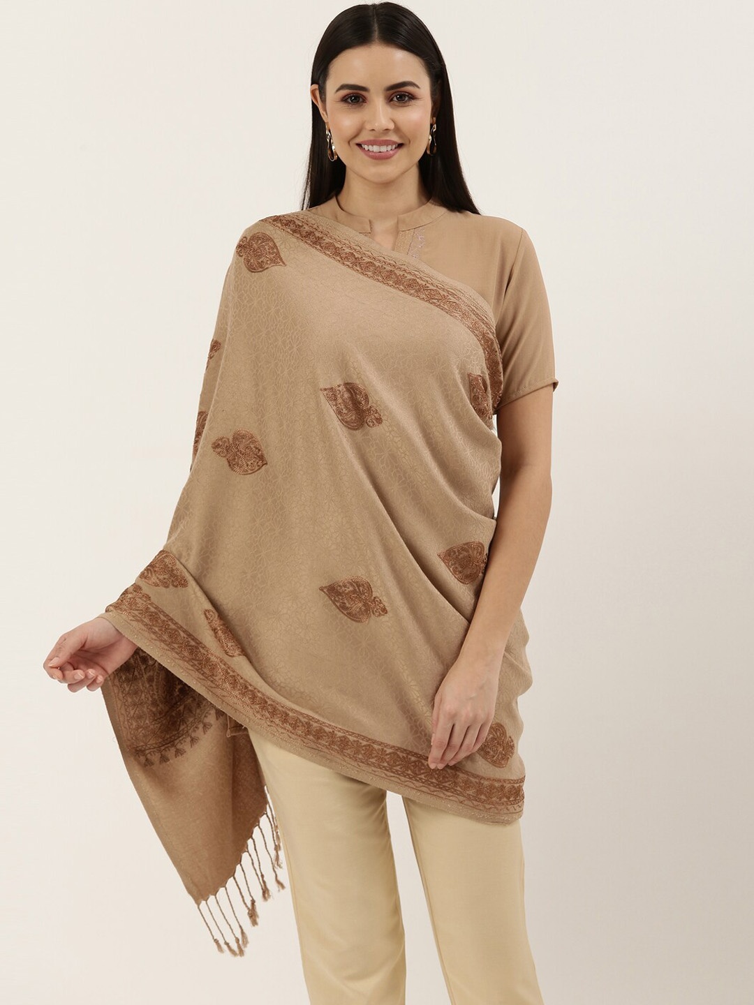 

Pashmoda Women Beige Embroidered Shawl