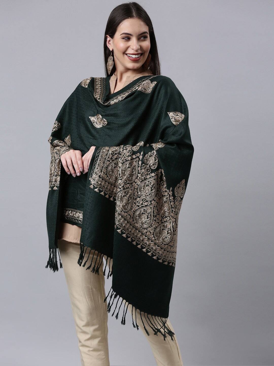 

Pashmoda Women Green Aari Embroidered Shawl