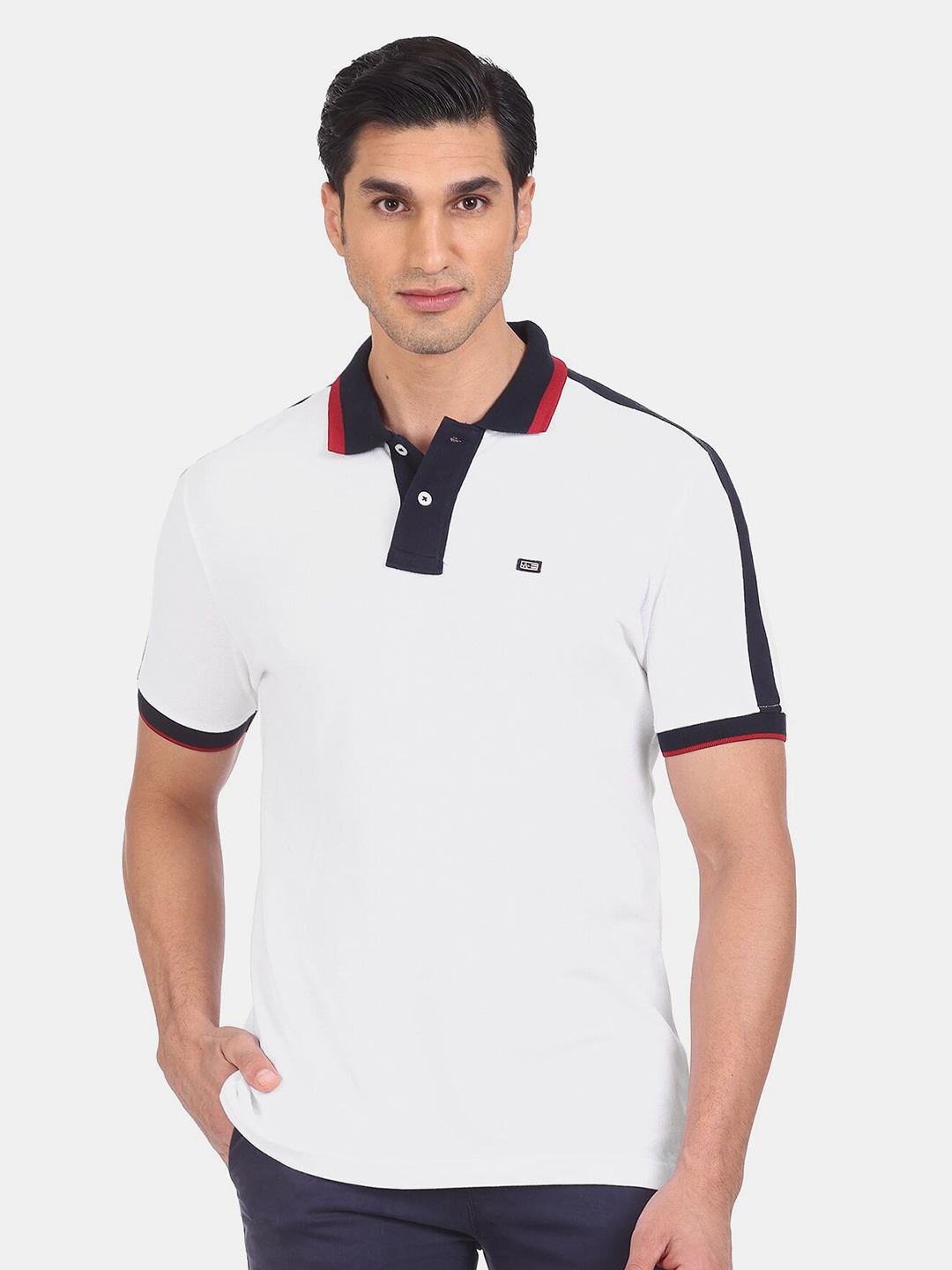 

Arrow Sport Men White & Blue Polo Collar Cotton T-shirt
