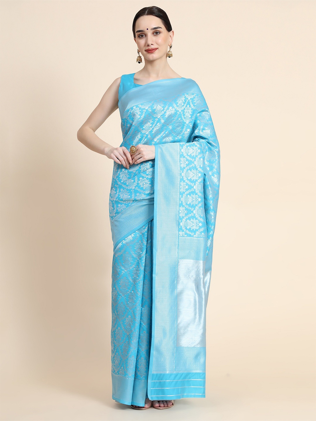 

AVANTIKA FASHION Women Blue & Silver-Toned Woven Design Zari Pure Silk Kanjeevaram Saree