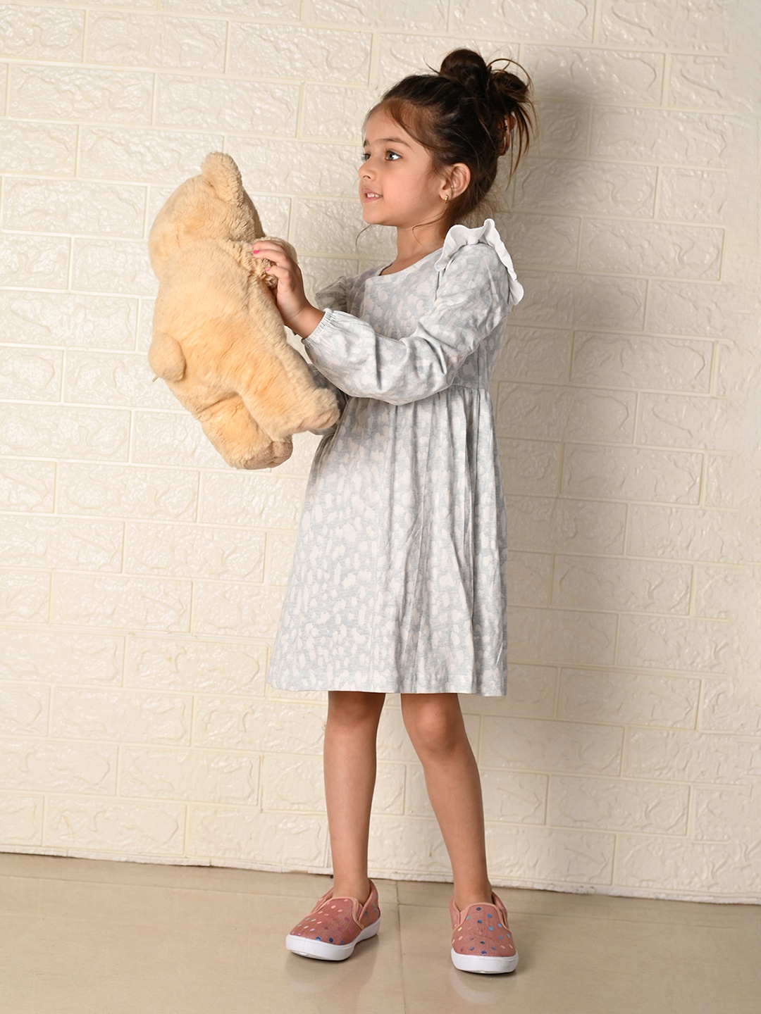 

LilPicks Girls Grey Fit and Flare Cotton Dress