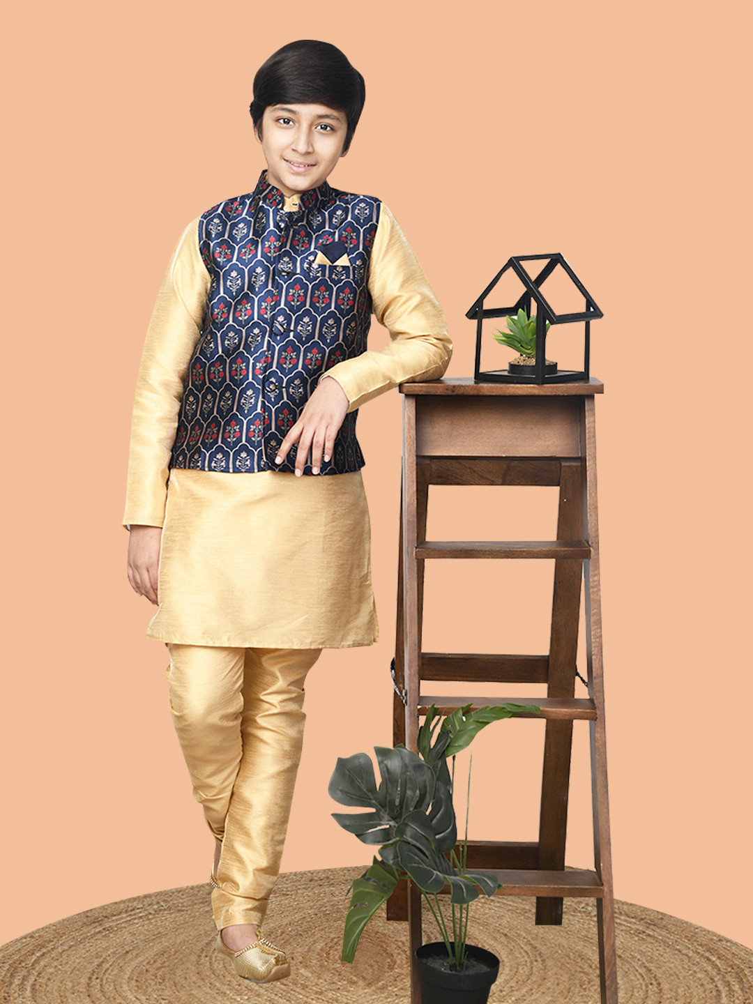 

LilPicks Boys Beige Solid Kurta Pyjama Set with Printed Nehru Jacket