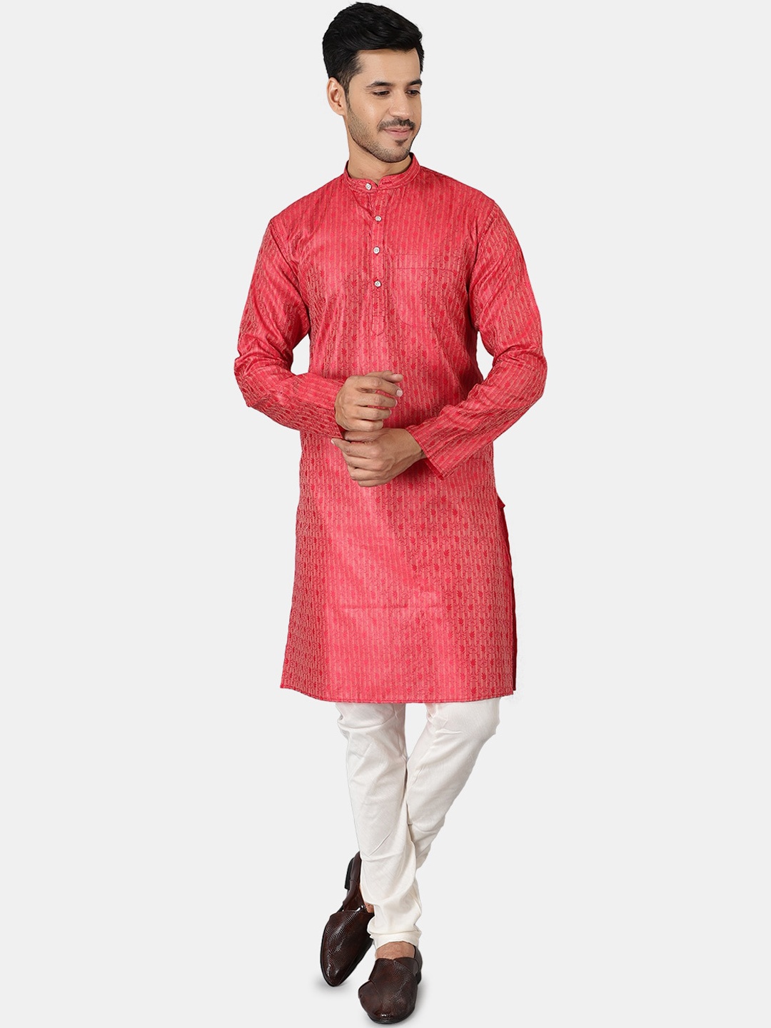 

Wintage Men Red Thread Work Kurta