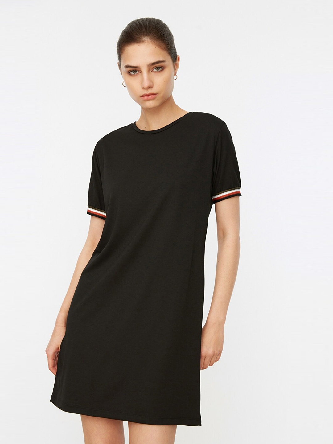 

Trendyol Black & White Solid T-shirt Dress