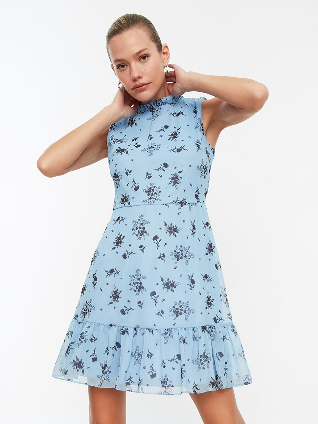 

Trendyol Women Violet Floral Print Mini Dress