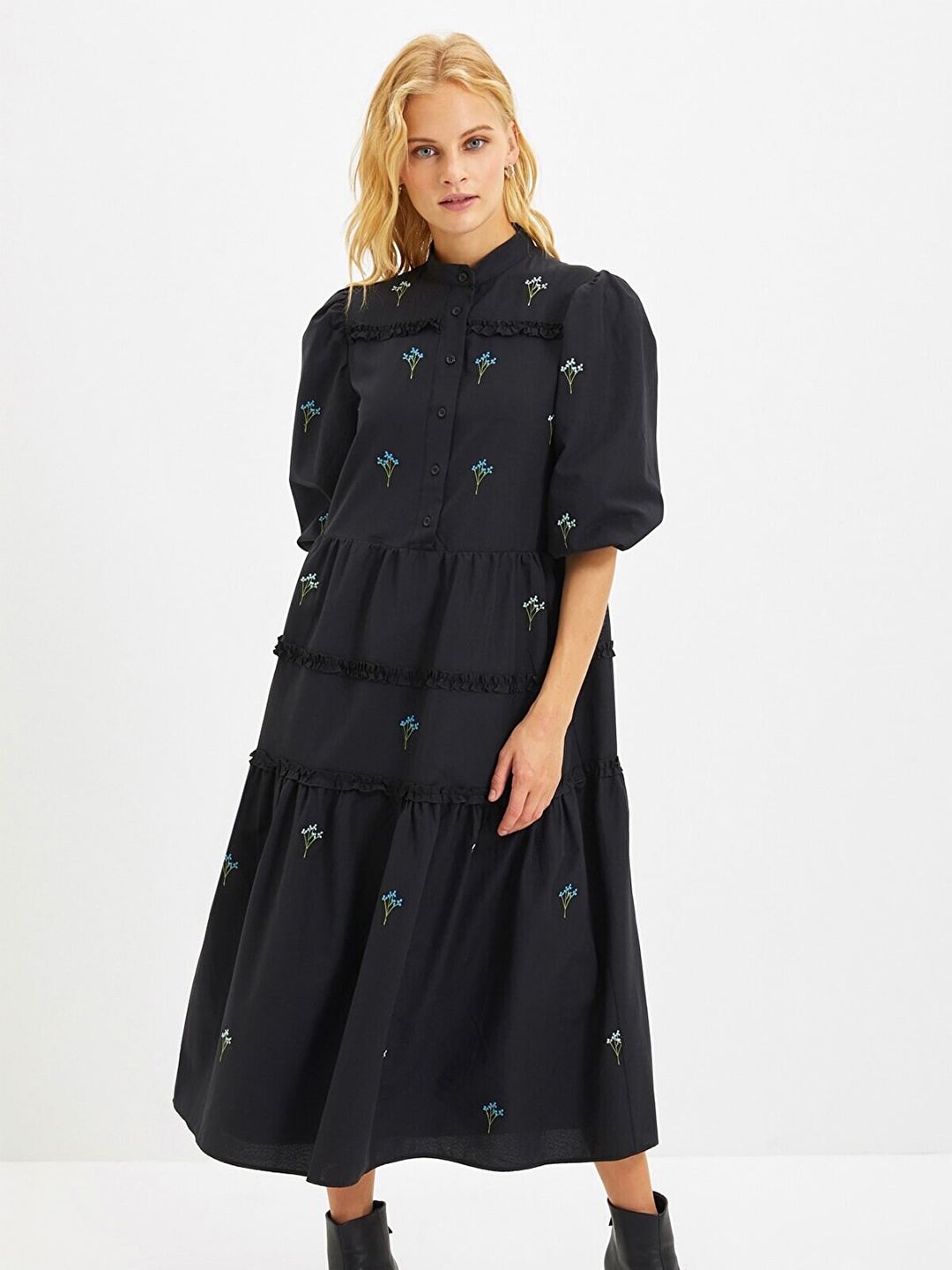 

Trendyol Black A-Line Midi Dress