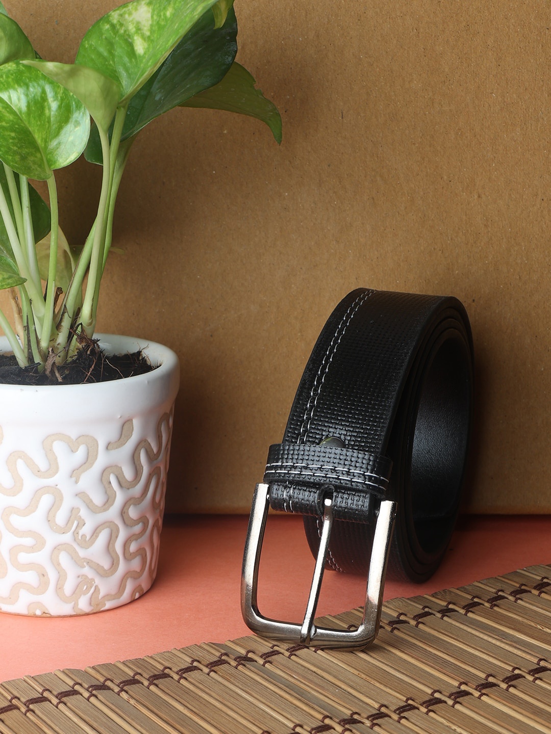 

ZEVORA Men Black Textured Leather Belt