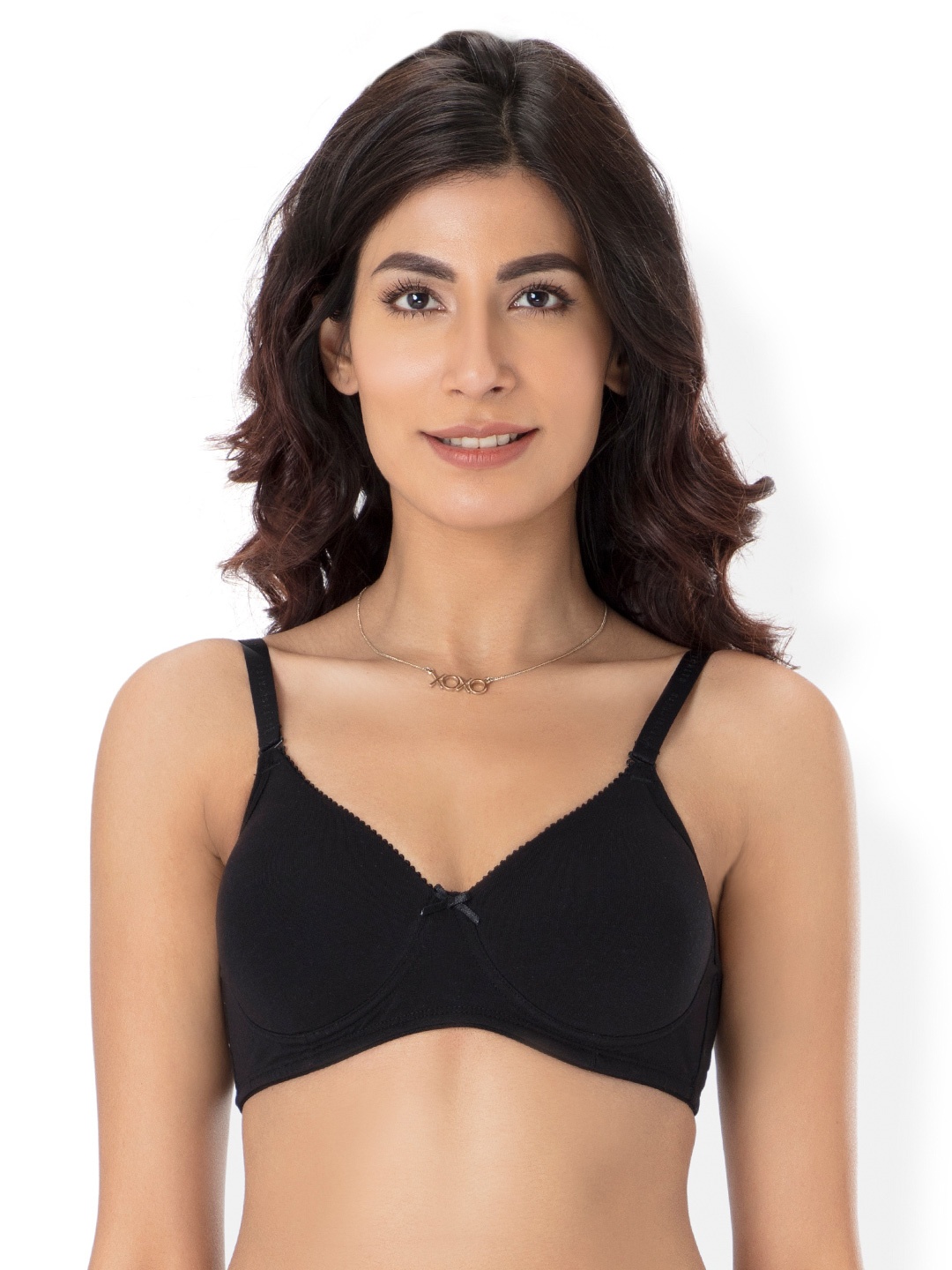 

PrettySecrets Black Solid Non-Wired Lightly Padded T-shirt Bra B0003
