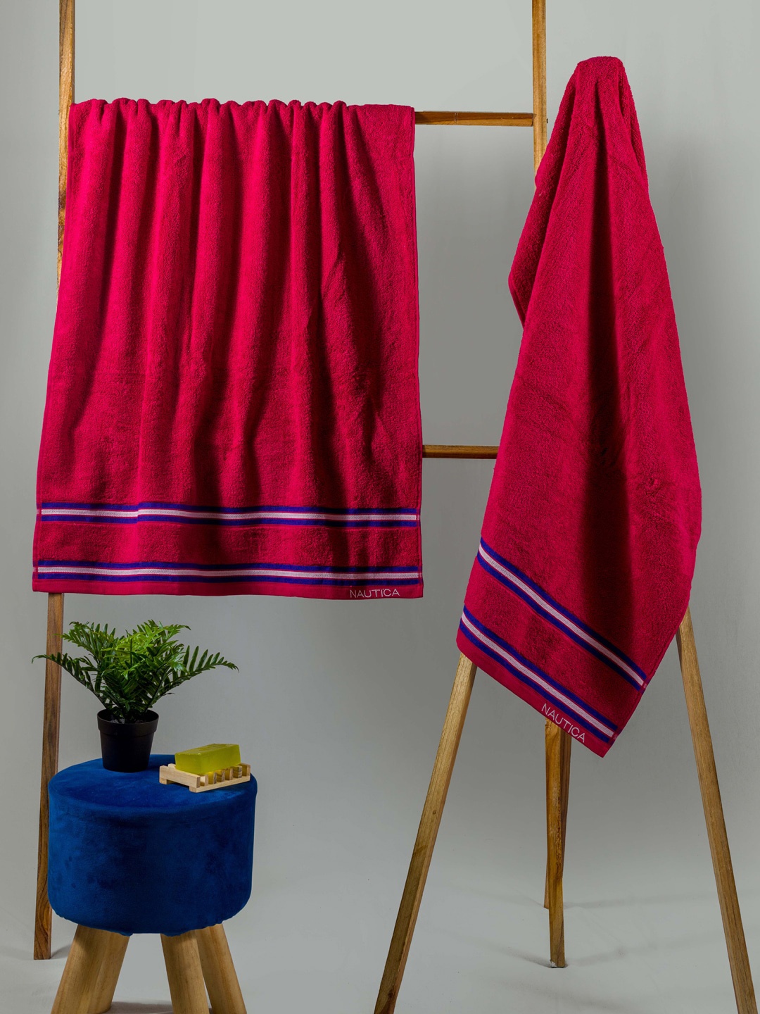 

Nautica Set Of 2 Burgundy Striped 500 GSM Pure Cotton Bath Towels